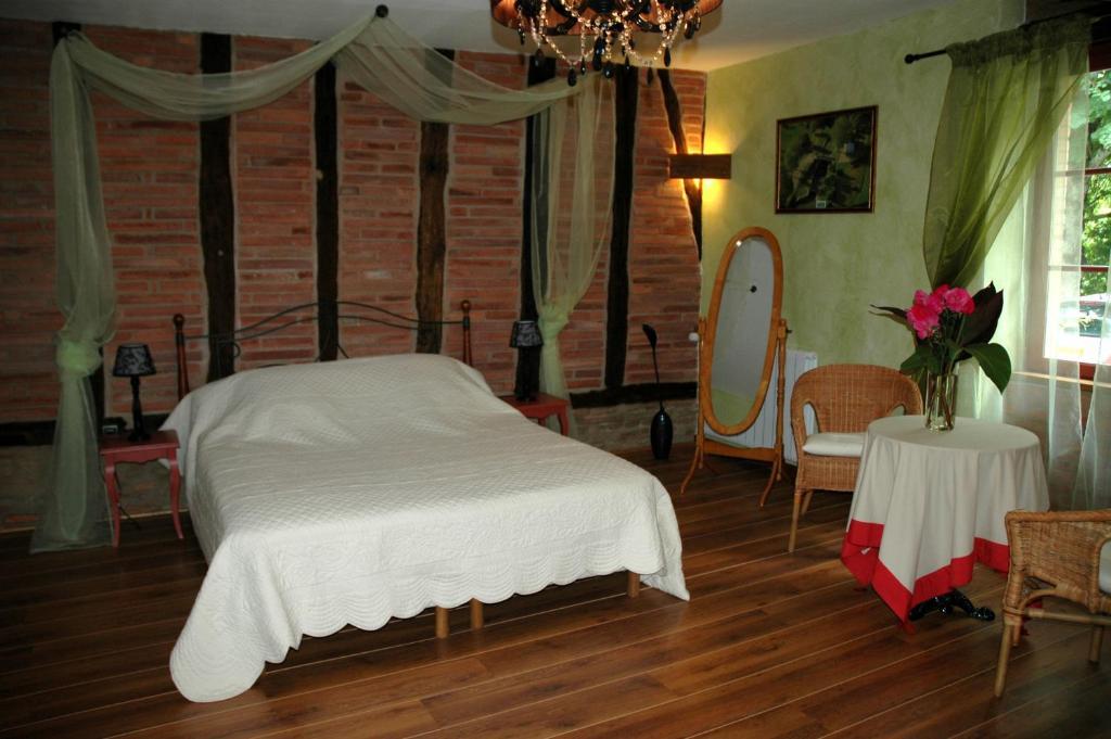 Chambres D'Hotes Les Douves Saint-Thomas  Rum bild